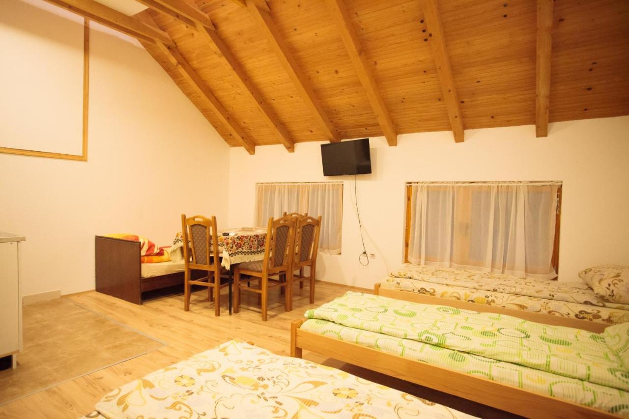 Holiday Home Jazacka Bajka Vrdnik Exterior photo